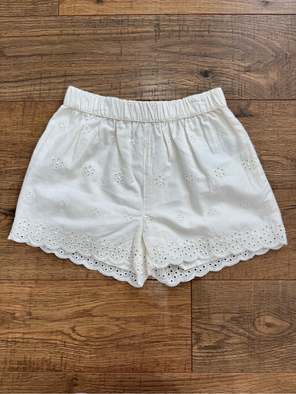 GAP Ivory Eyelet Puff Sleeve Top & Shorts Set - Picture 5 of 7